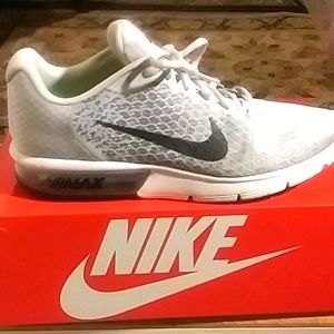 Men's Nike Air Max IVO